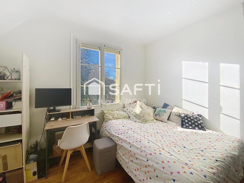 Maison - 101 m² - 5 pièces