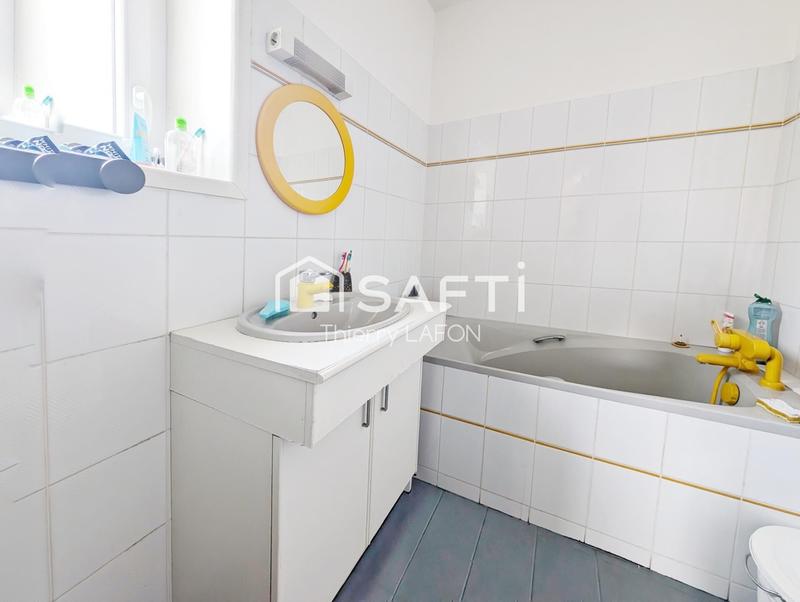 Maison - 200 m² - 7 pièces