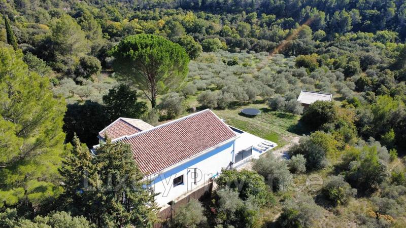 Maison - 174 m² - 5 pièces