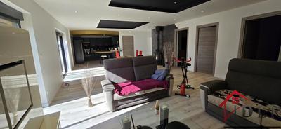 Maison - 122 m² - 5 pièces