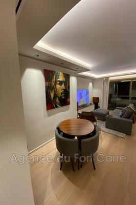 Appartement - 83 m² - 3 pièces
