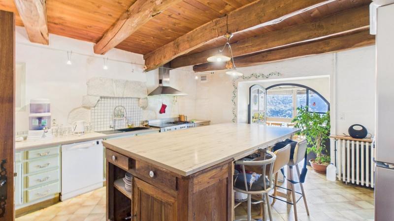 Mas - 780 m² - 20 pièces