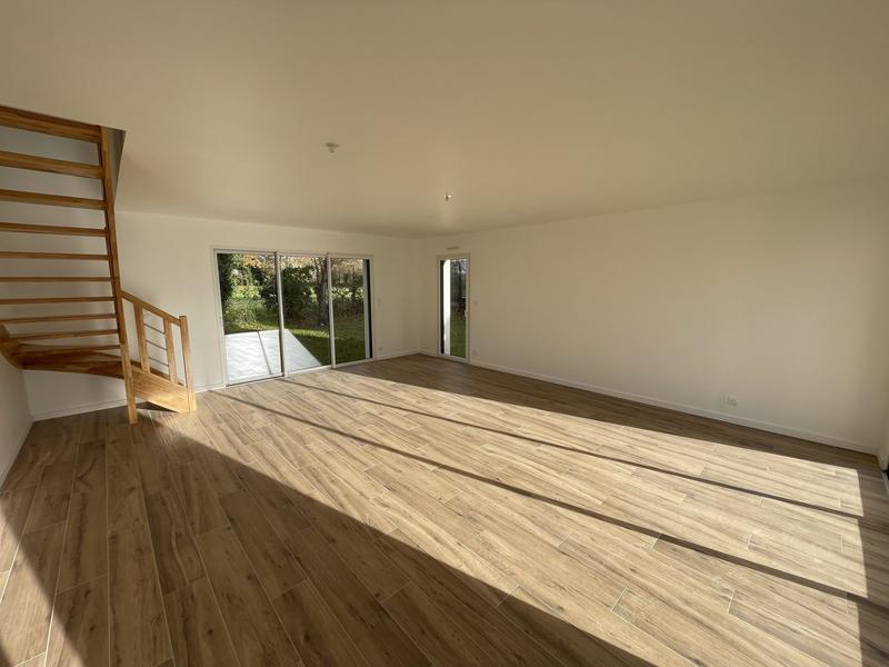 Maison contemporaine - 125 m² - 6 pièces