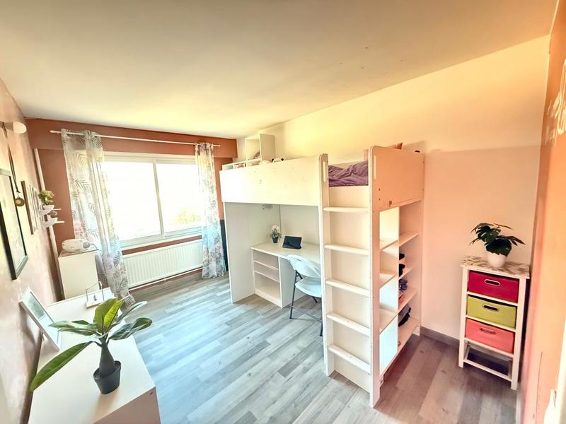 Appartement - 102 m² - 4 pièces