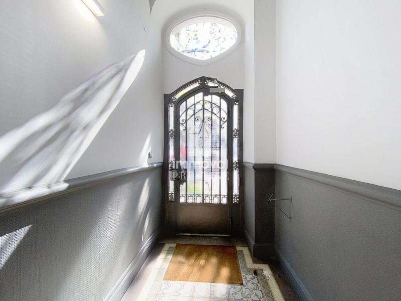 Appartement - 181 m² - 6 pièces