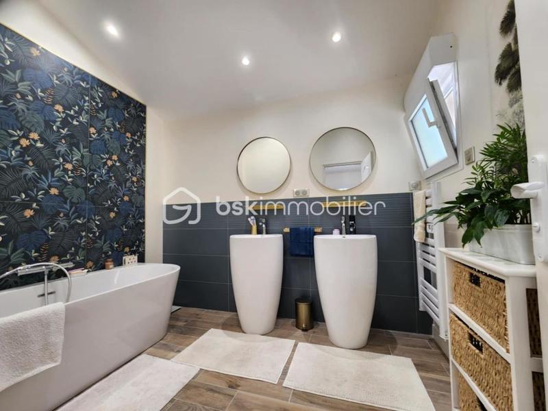 Villa - 160 m² - 5 pièces