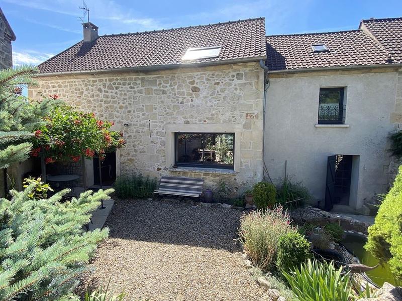 Maison traditionnelle - 200 m² - 7 pièces