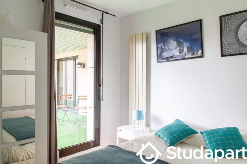 Chambre - 10 m² - 1 pièce