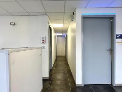 Local commercial - 81 m²