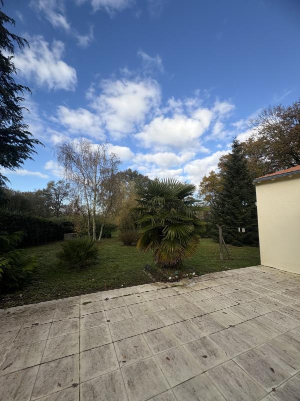 Maison - 213 m² - 5 pièces