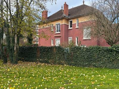 Immeuble - 181 m² - 8 pièces