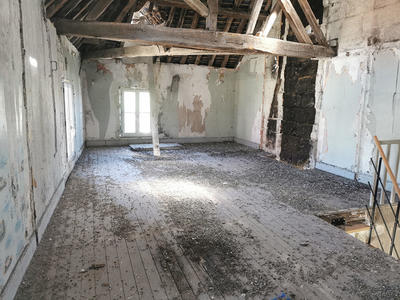 Immeuble - 210 m² - 6 pièces