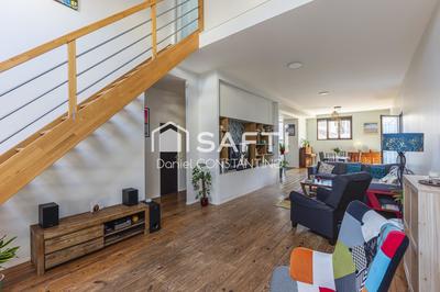 Maison - 200 m² - 8 pièces