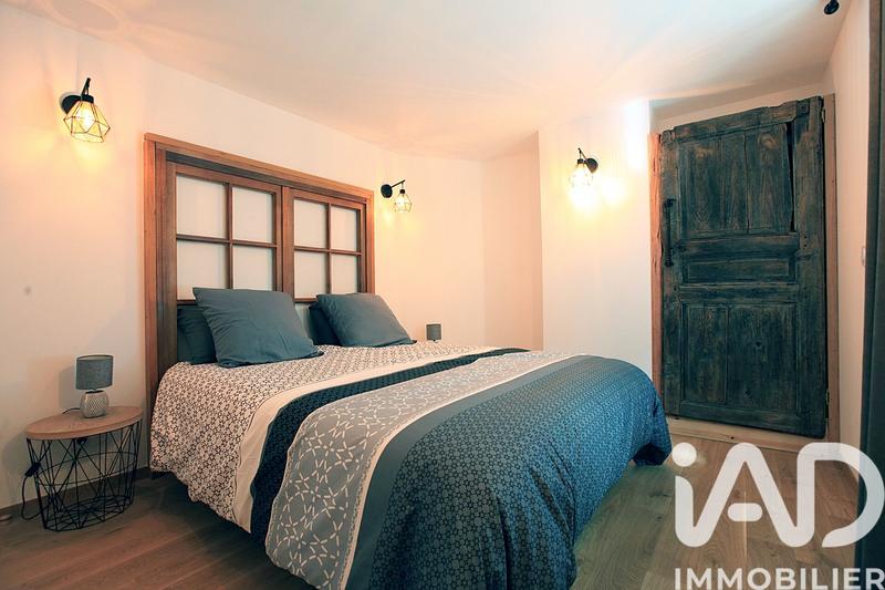 Maison - 206 m² - 7 pièces