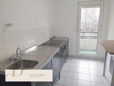 Appartement - 65 m² - 3 pièces