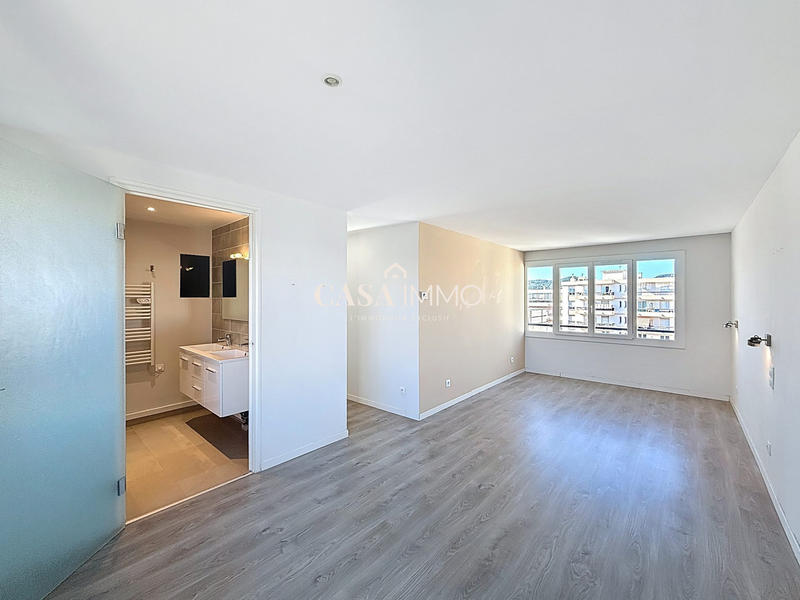 Appartement - 96 m² - 4 pièces