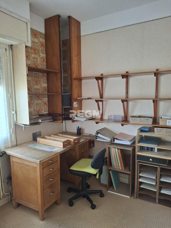 Maison - 180 m² - 8 pièces