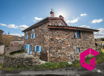 Maison ancienne - 85 m² - 3 pièces