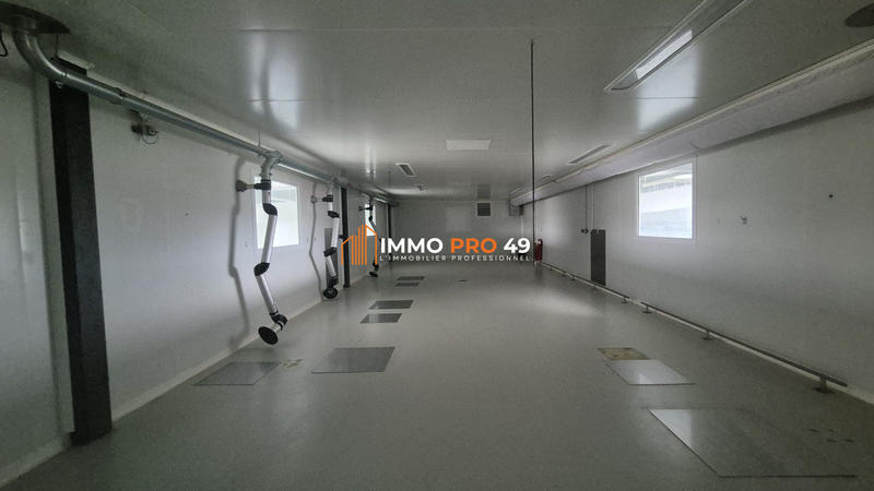 Local d'activités - 3 600 m²