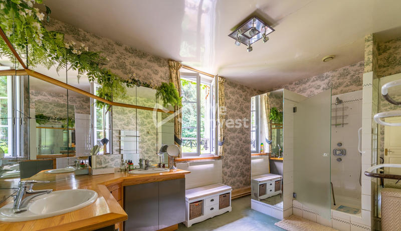 Maison ancienne - 300 m² - 9 pièces