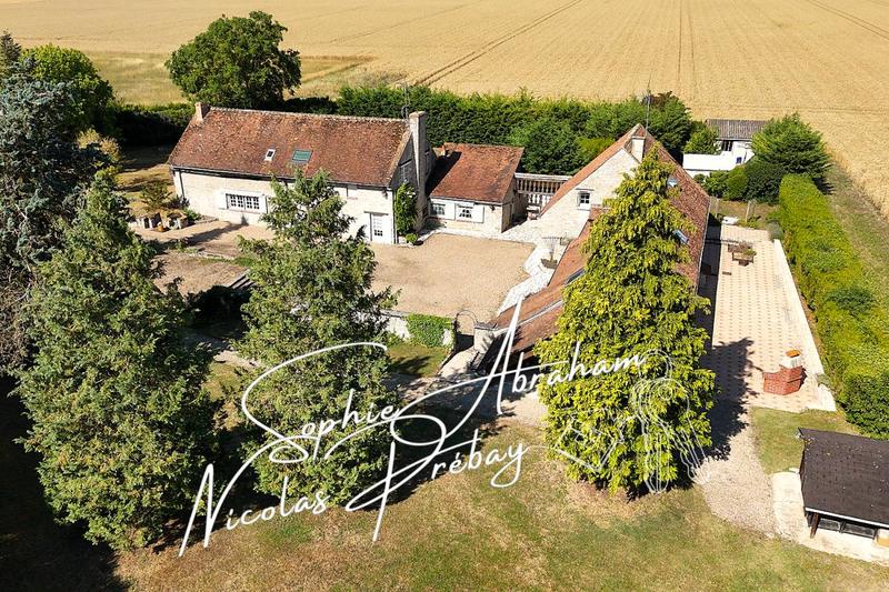 Maison - 310 m² - 11 pièces