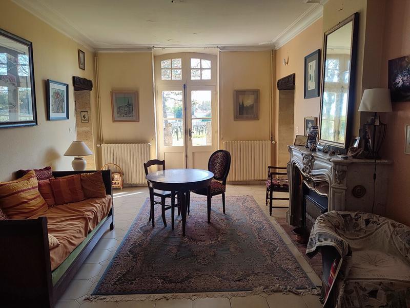 Maison - 552 m² - 16 pièces