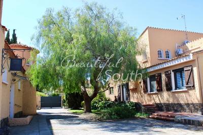 Gîte - 543 m² - 16 pièces