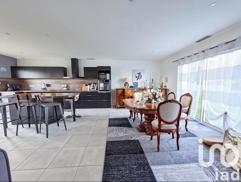 Maison - 108 m² - 5 pièces