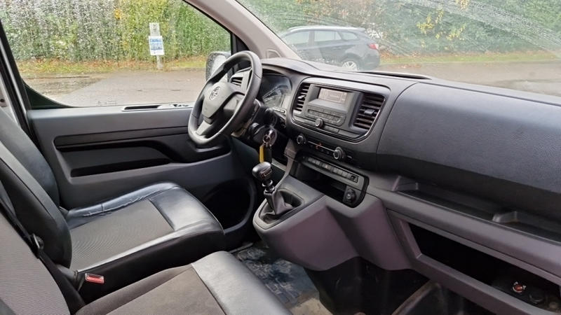 Opel Vivaro Fourgon L1 1.5 diesel 120 ch pack clim