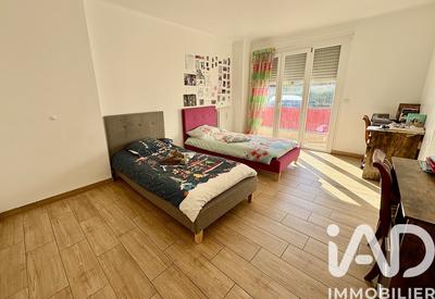 Appartement - 84 m² - 3 pièces