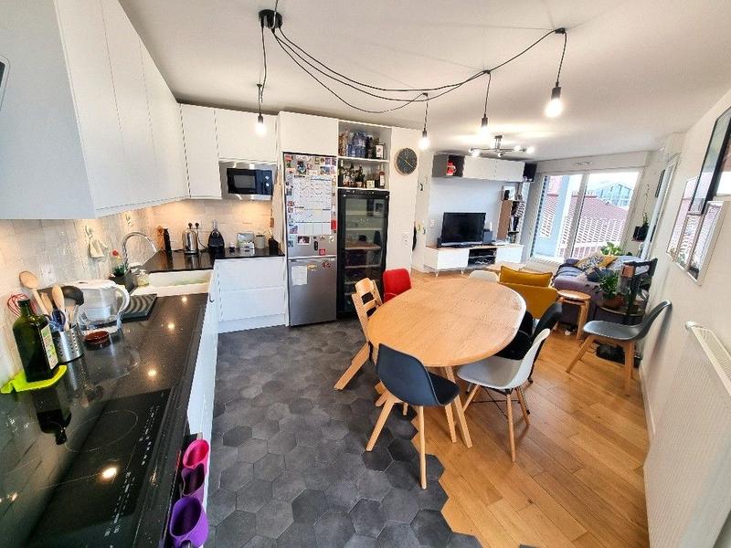 Appartement - 80 m² - 4 pièces