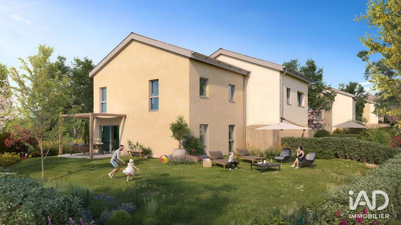 Maison - 90 m² - 4 pièces