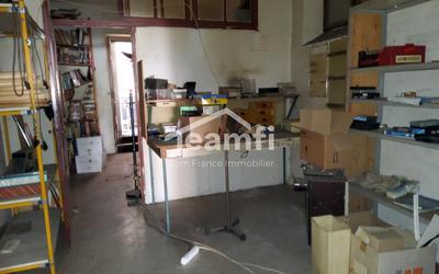 Local commercial - 45 m² - 3 pièces