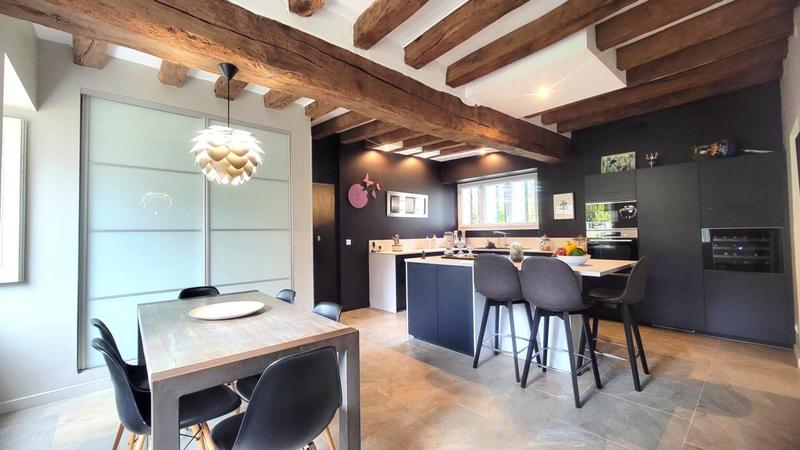 Longère - 306 m² - 9 pièces