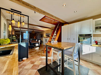 Maison - 156 m² - 5 pièces