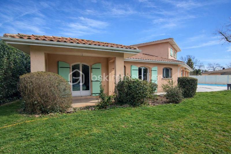 Villa - 160 m² - 6 pièces