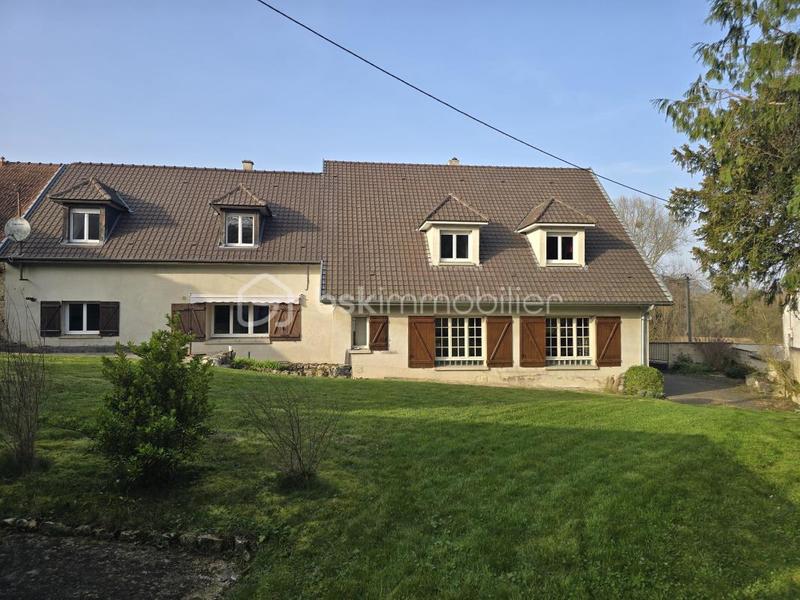 Maison - 223 m² - 6 pièces