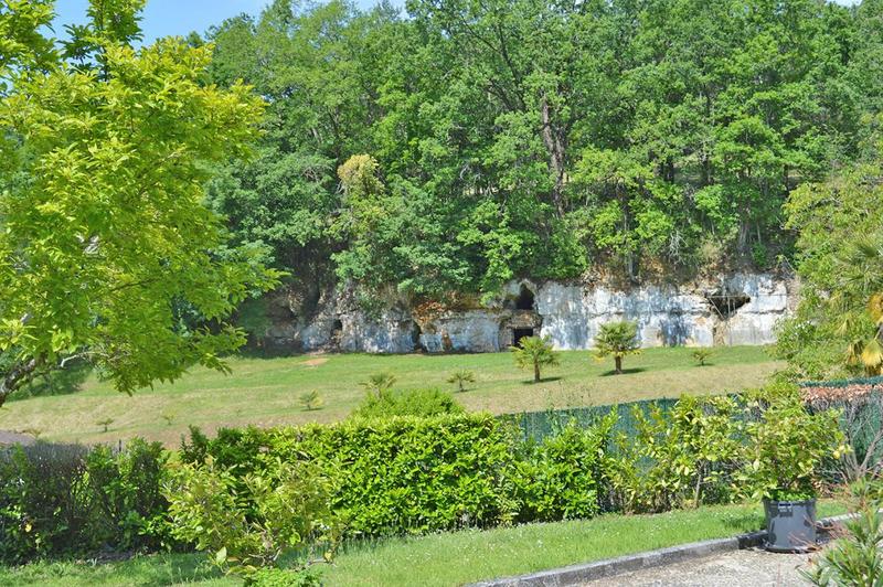 Maison - 520 m² - 20 pièces