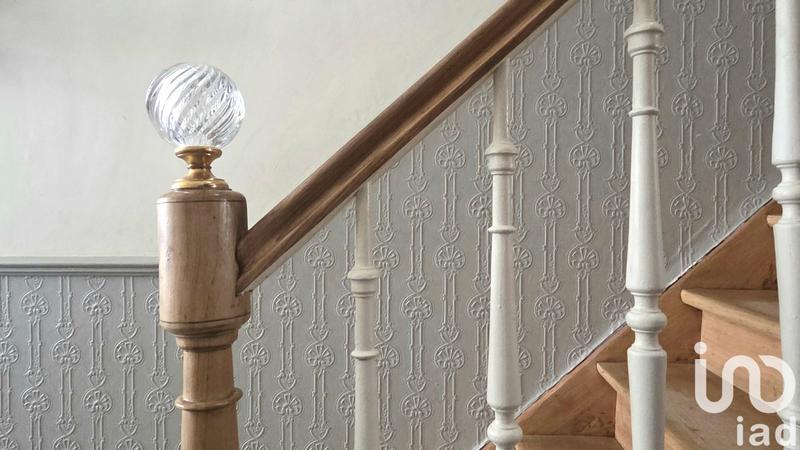 Maison - 255 m² - 10 pièces