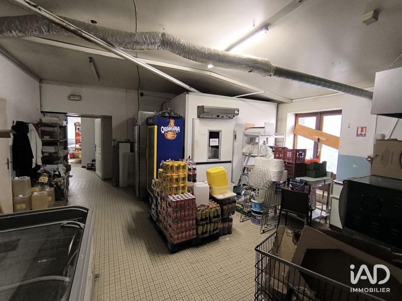 Local commercial - 210 m²