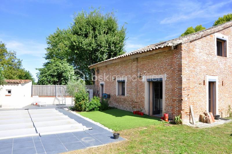 Maison de village - 200 m² - 6 pièces