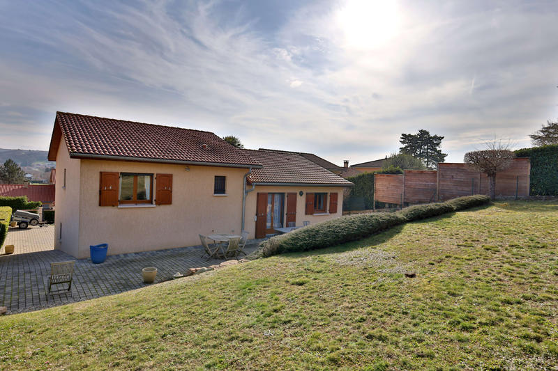 Maison - 94 m² - 4 pièces