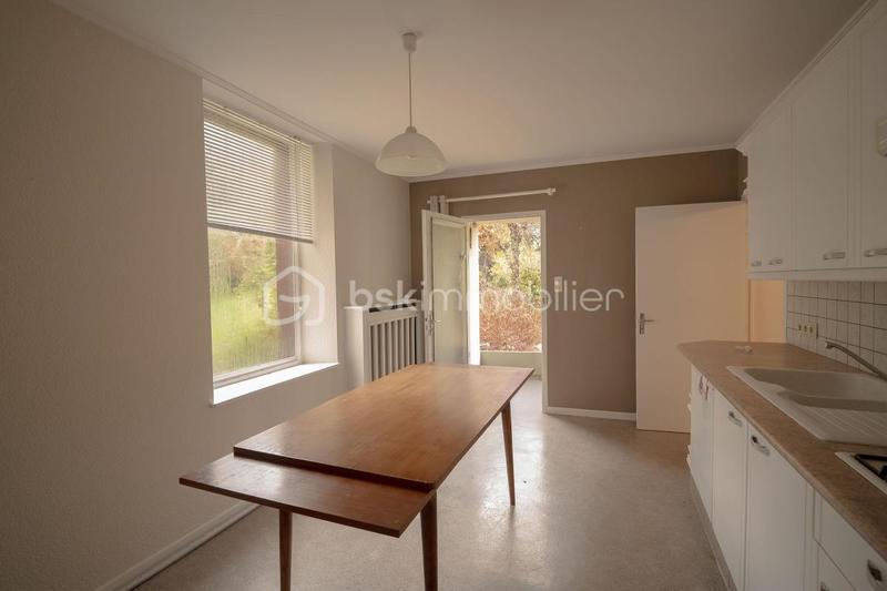 Maison traditionnelle - 320 m² - 8 pièces