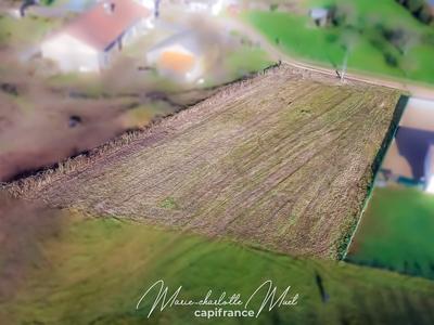 Terrain constructible - 1 513 m²