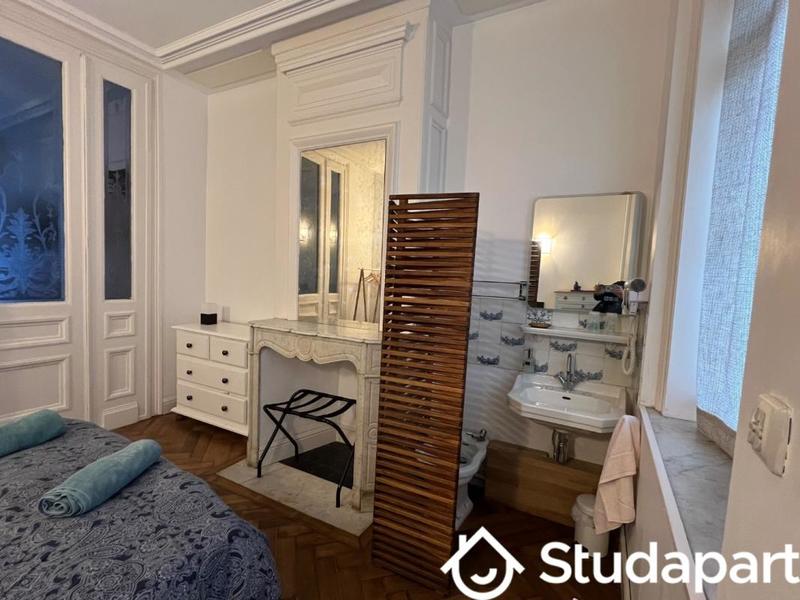 Appartement - 80 m² - 3 pièces