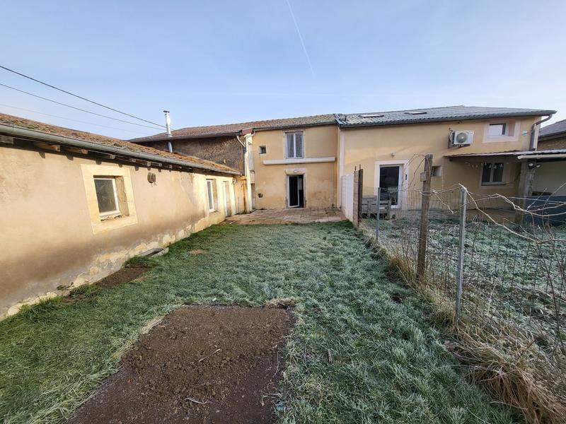 Maison - 200 m² - 9 pièces