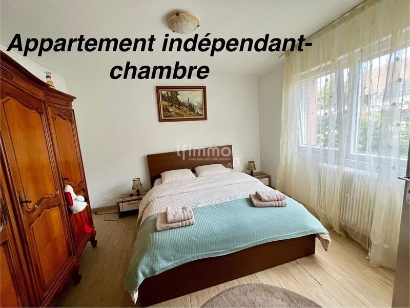 Maison - 252 m² - 10 pièces