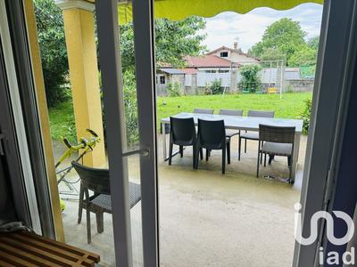 Maison - 95 m² - 5 pièces