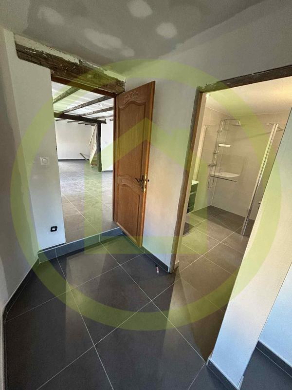 Maison - 97 m² - 3 pièces