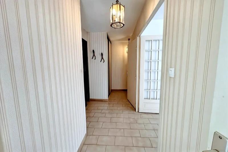 Appartement - 85 m² - 4 pièces